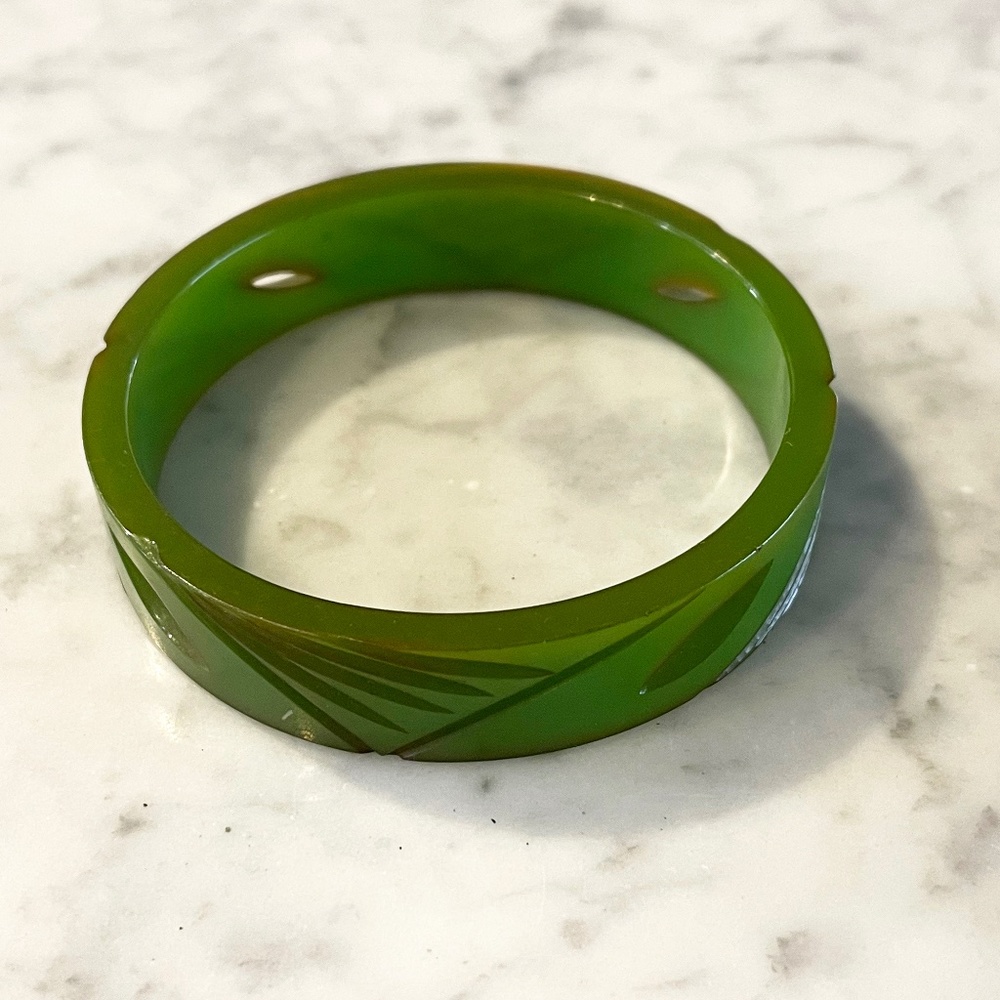 Green Lucite Bracelet